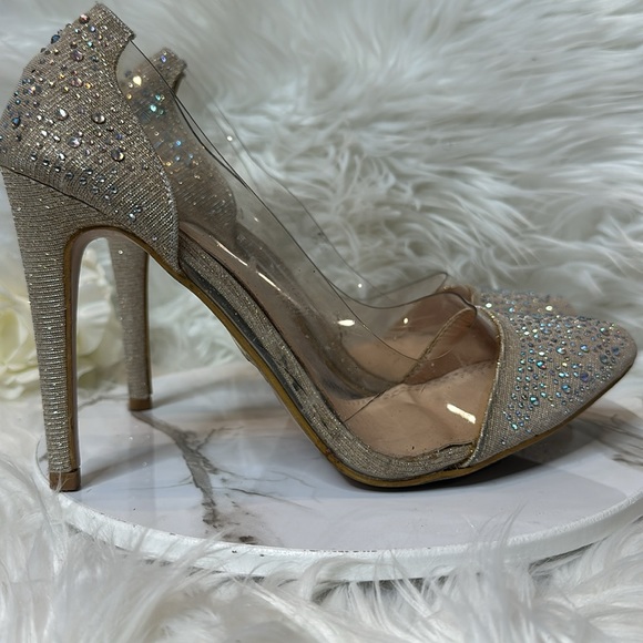 GUC Chase & Chloe Janie Gold Rhinestone See-Through Closed Toe Heels, 10M - Picture 2 of 14